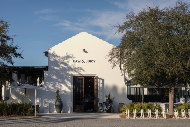 Raw & Juicy Organic Cafe