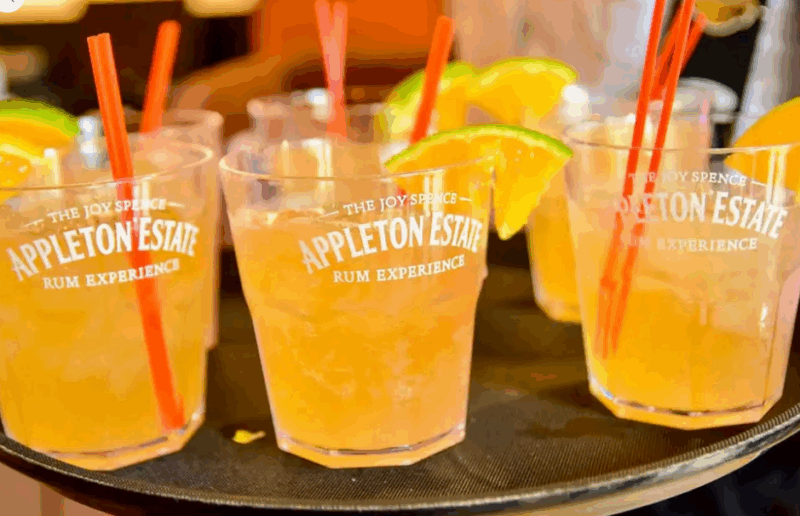 Appleton tour arrival